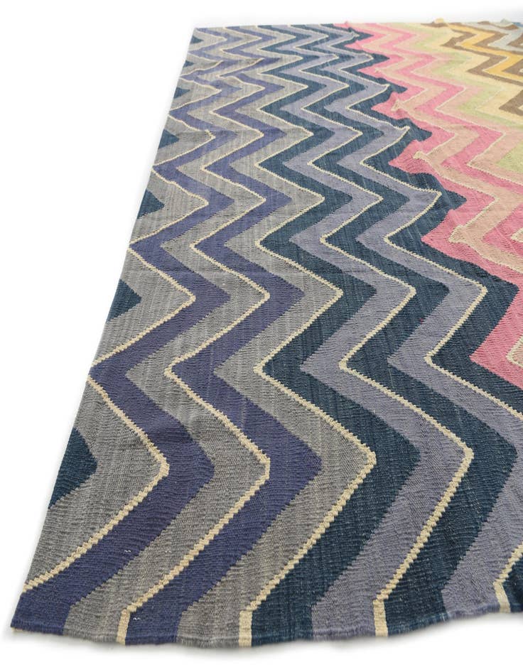 Detail image of  8' 5 x 9' 10  Hand Woven Kilim Modern Wool Rug