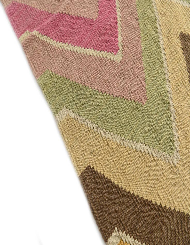 Detail image of  8' 5 x 9' 10  Hand Woven Kilim Modern Wool Rug