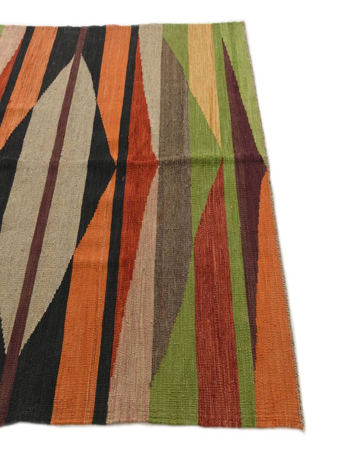 Detail image of  4' 8 x 6' 6  Hand Woven Kilim Modern Wool Rug