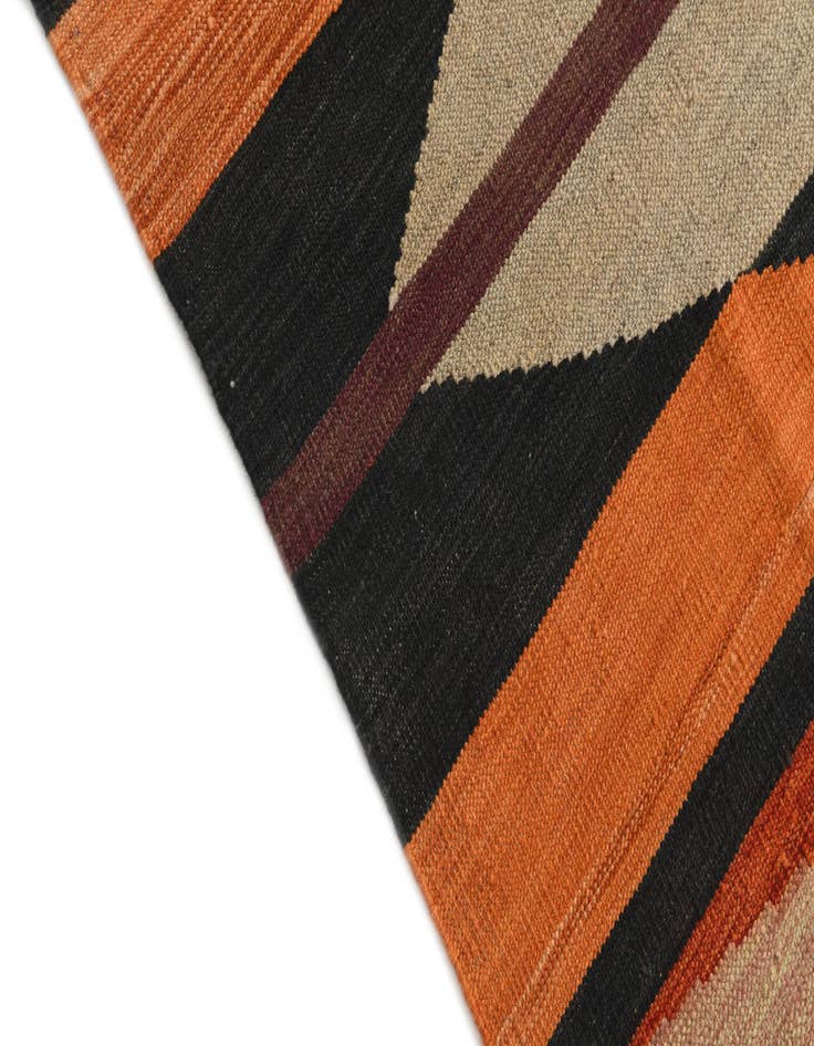 Detail image of  4' 8 x 6' 6  Hand Woven Kilim Modern Wool Rug