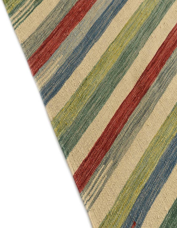 Detail image of  5' 9 x 8' 1  Hand Woven Kilim Modern Wool Rug