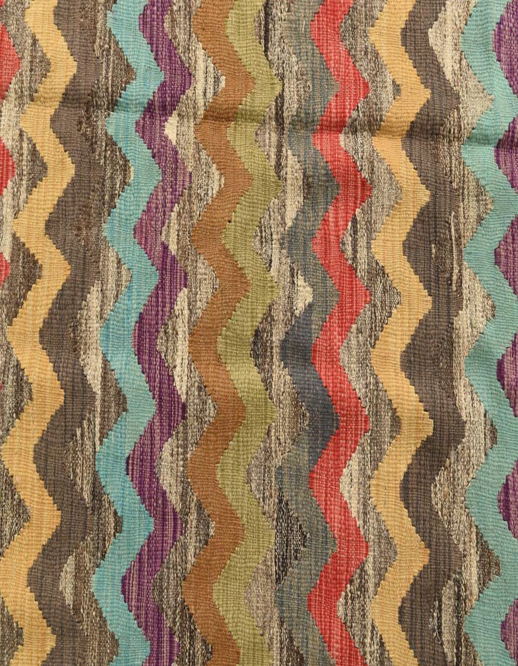 Detail image of  5' 5 x 8'  Hand Woven Kilim Modern Wool Rug