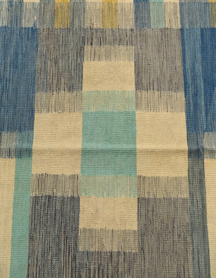 Detail image of  4' 9 x 8'  Hand Woven Kilim Modern Wool Rug