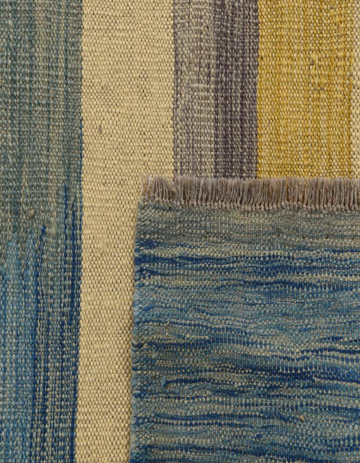 Detail image of  5' 8 x 7' 9  Hand Woven Kilim Modern Wool Rug