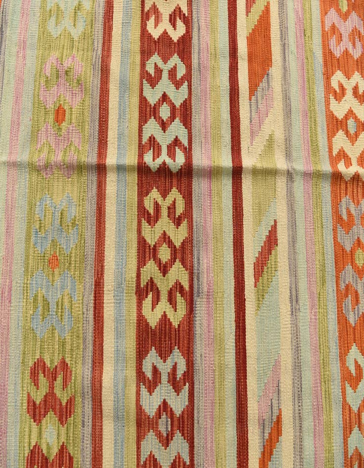 Detail image of  5' 10 x 8'  Hand Woven Kilim Modern Wool Rug