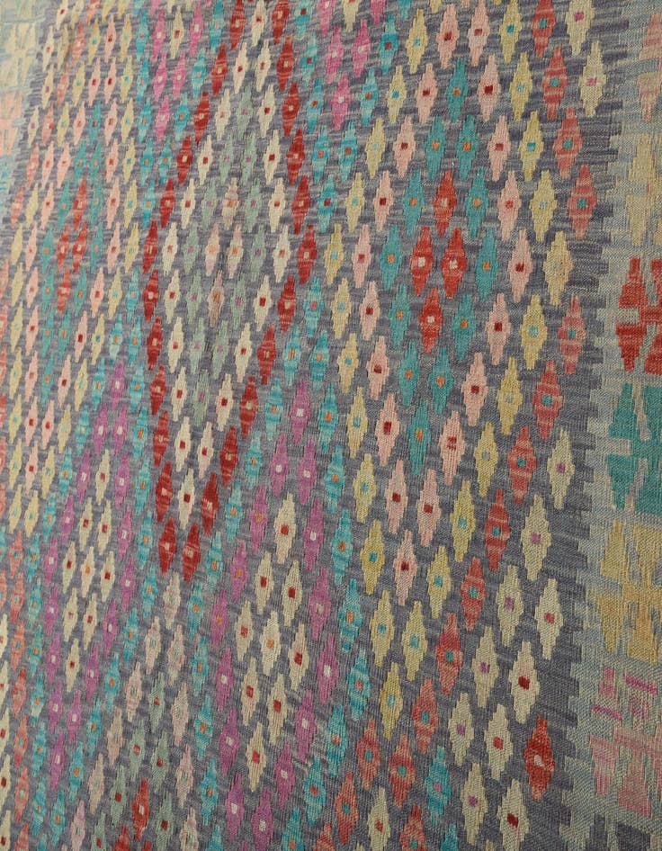Detail image of  7' x 9' 7  Hand Woven Kilim Modern Wool Rug