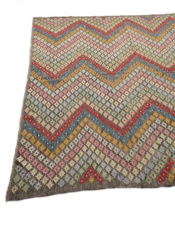 Detail image of  7' 2 x 9' 3  Hand Woven Kilim Modern Wool Rug