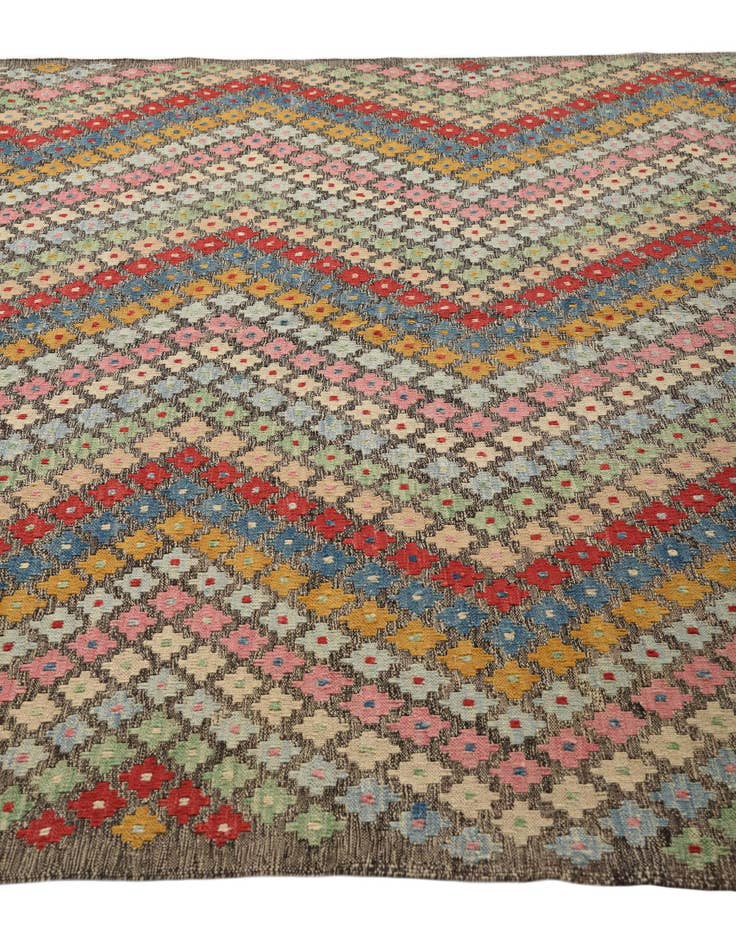 Detail image of  7' 2 x 9' 3  Hand Woven Kilim Modern Wool Rug