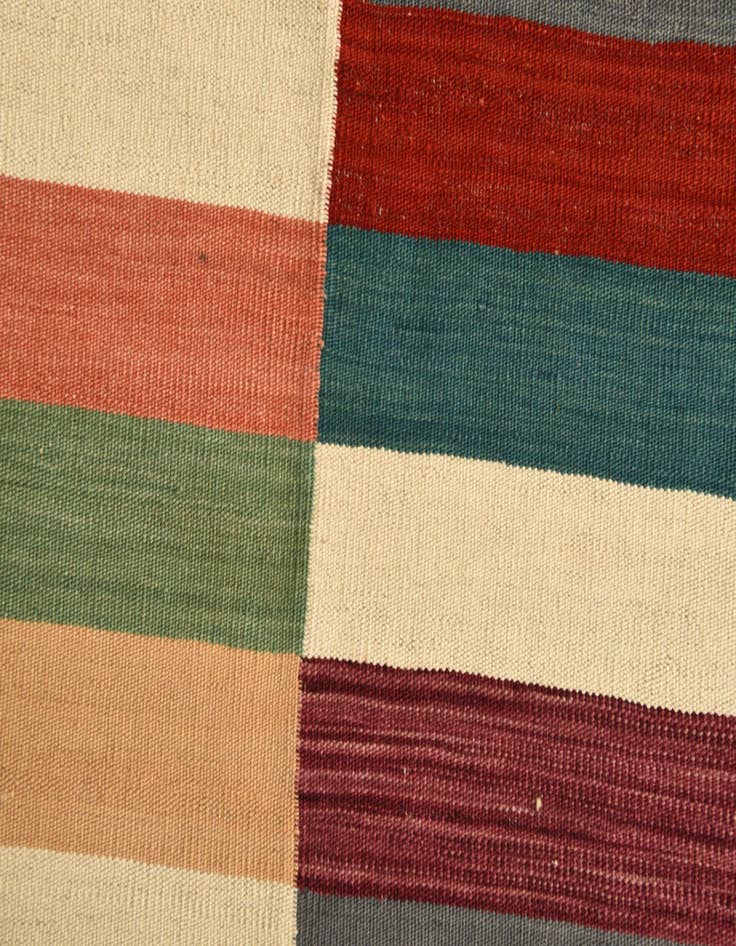 Detail image of  8' 2 x 11' 5  Hand Woven Kilim Modern Wool Rug