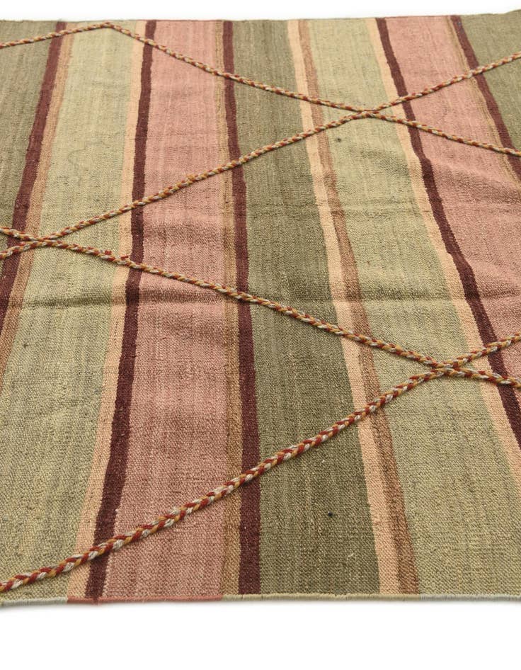 Detail image of  5' 7 x 8' 6  Hand Woven Kilim Modern Wool Rug