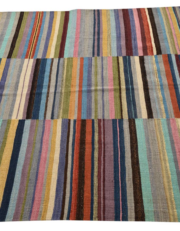 Detail image of  4' 7 x 6' 4  Hand Woven Kilim Modern Wool Rug