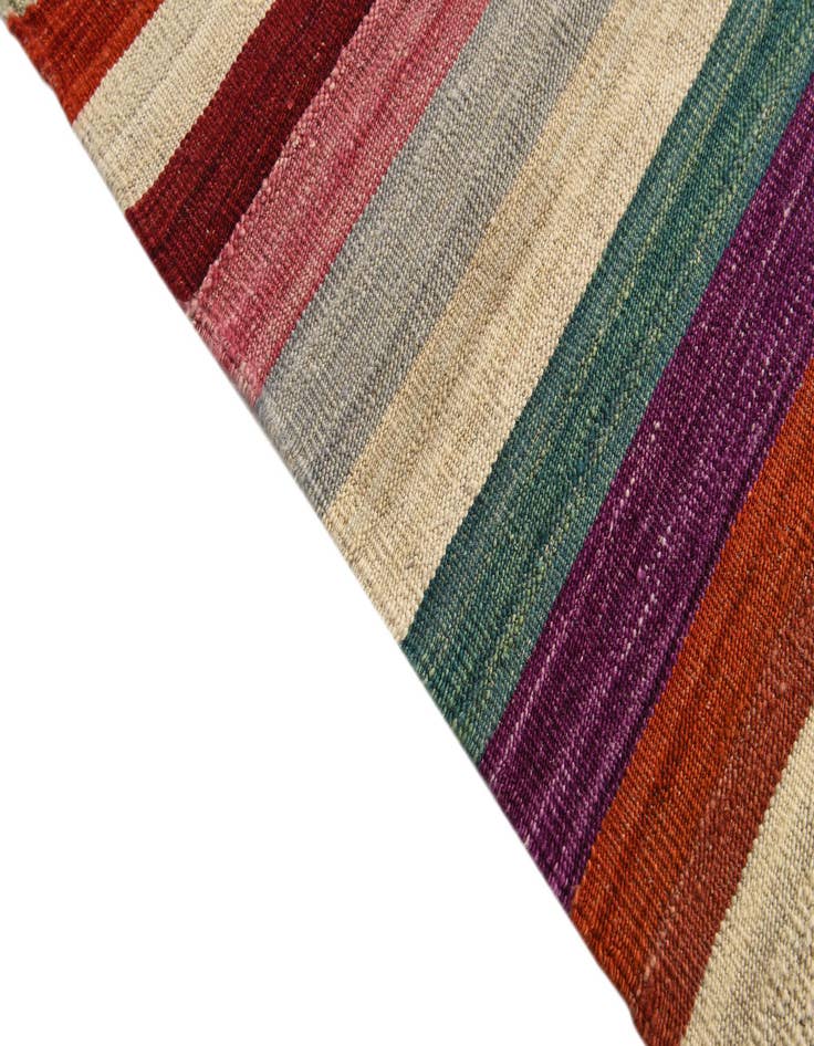Detail image of  5' 10 x 7' 8  Hand Woven Kilim Modern Wool Rug