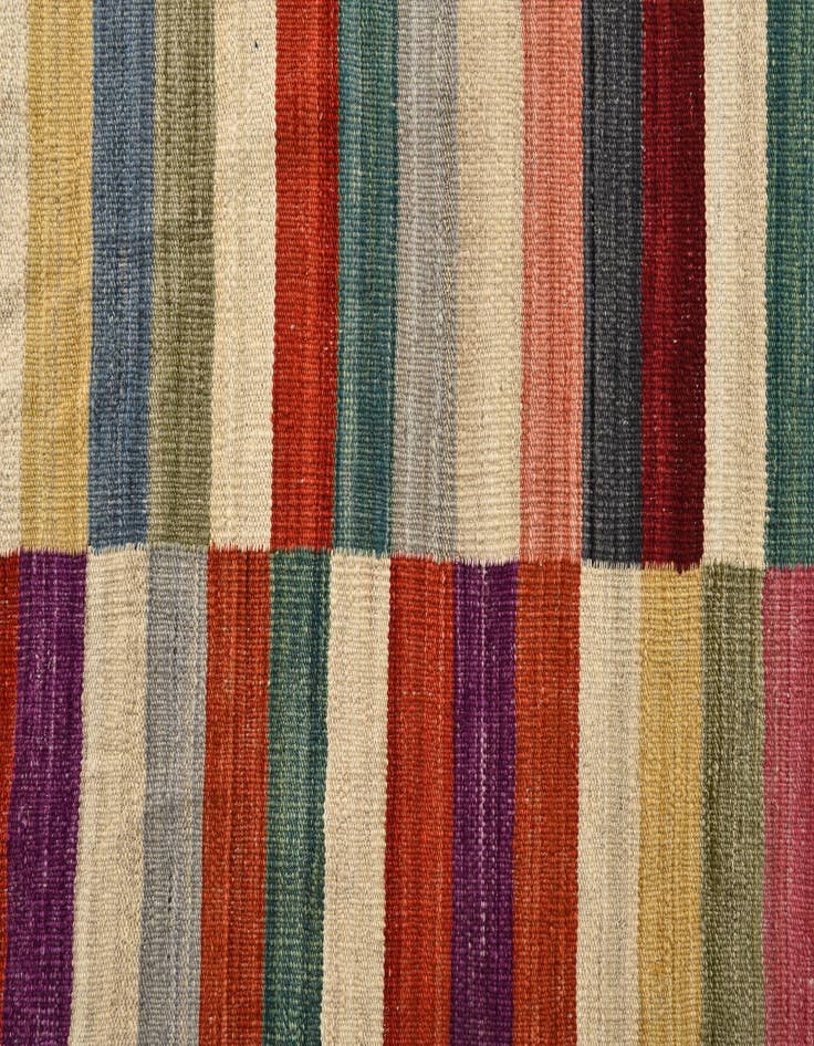 Detail image of  5' 10 x 7' 8  Hand Woven Kilim Modern Wool Rug