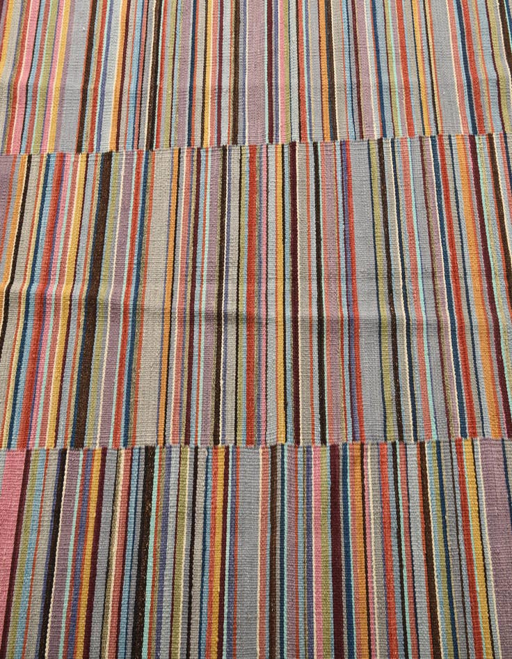 Detail image of  4' 7 x 6' 5  Hand Woven Kilim Modern Wool Rug