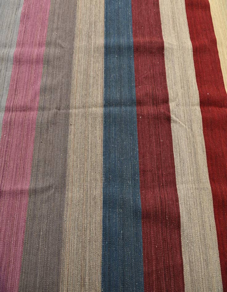 Detail image of  5' 10 x 8' 2  Hand Woven Kilim Modern Wool Rug