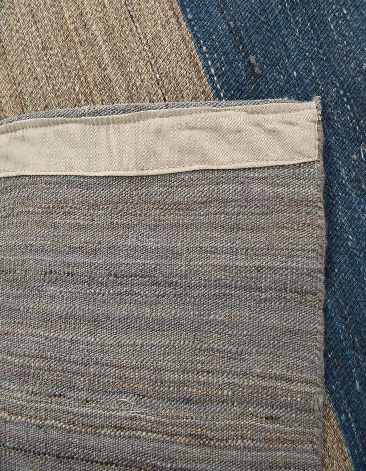 Detail image of  5' 10 x 8' 2  Hand Woven Kilim Modern Wool Rug