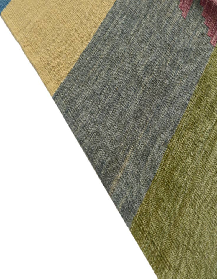 Detail image of  6' 7 x 9' 4  Hand Woven Kilim Modern Wool Rug