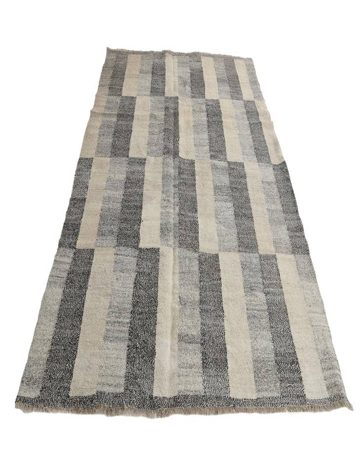 Detail image of  6' 10 x 9' 6  Hand Woven Kilim Modern Wool Rug