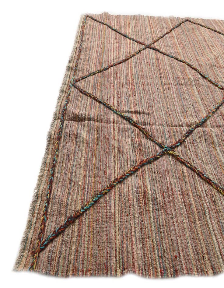 Detail image of  5' 4 x 7' 9  Hand Woven Kilim Modern Wool Rug