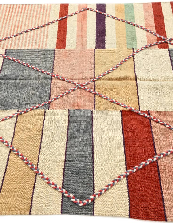 Detail image of  4' 8 x 6' 2  Hand Woven Kilim Modern Wool Rug
