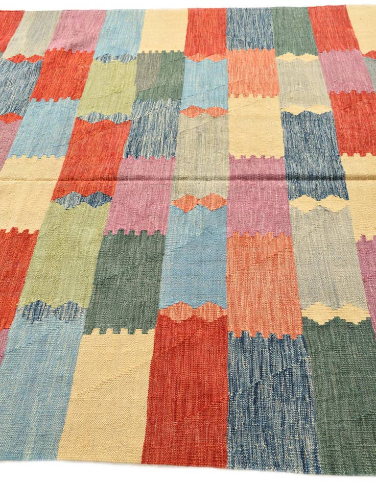 Detail image of  6' 6 x 9' 10  Hand Woven Kilim Modern Wool Rug