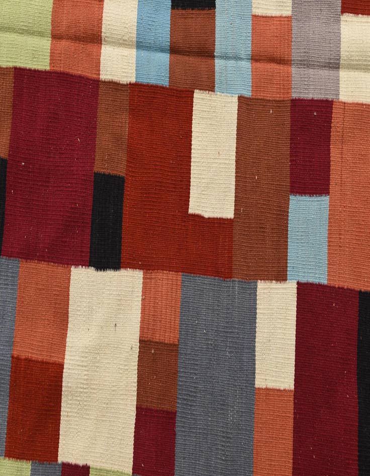 Detail image of  6' 10 x 9' 10  Hand Woven Kilim Modern Wool Rug