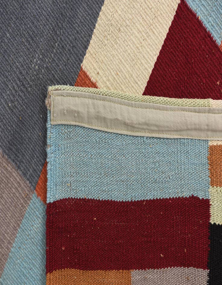 Detail image of  6' 10 x 9' 10  Hand Woven Kilim Modern Wool Rug