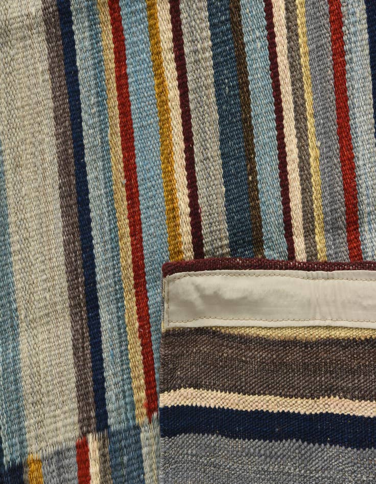 Detail image of  4' 8 x 6' 5  Hand Woven Kilim Modern Wool Rug