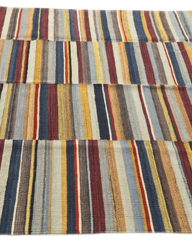 Detail image of  4' 9 x 6' 5  Hand Woven Kilim Modern Wool Rug