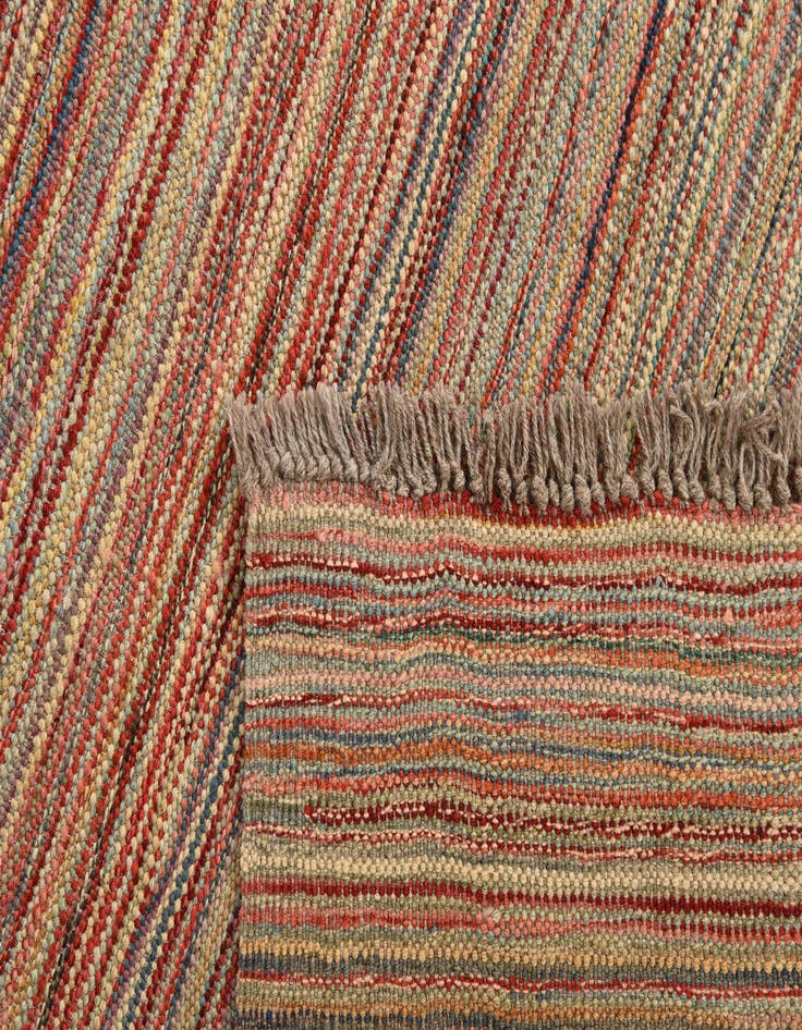 Detail image of  5' 8 x 7' 10  Hand Woven Kilim Modern Wool Rug