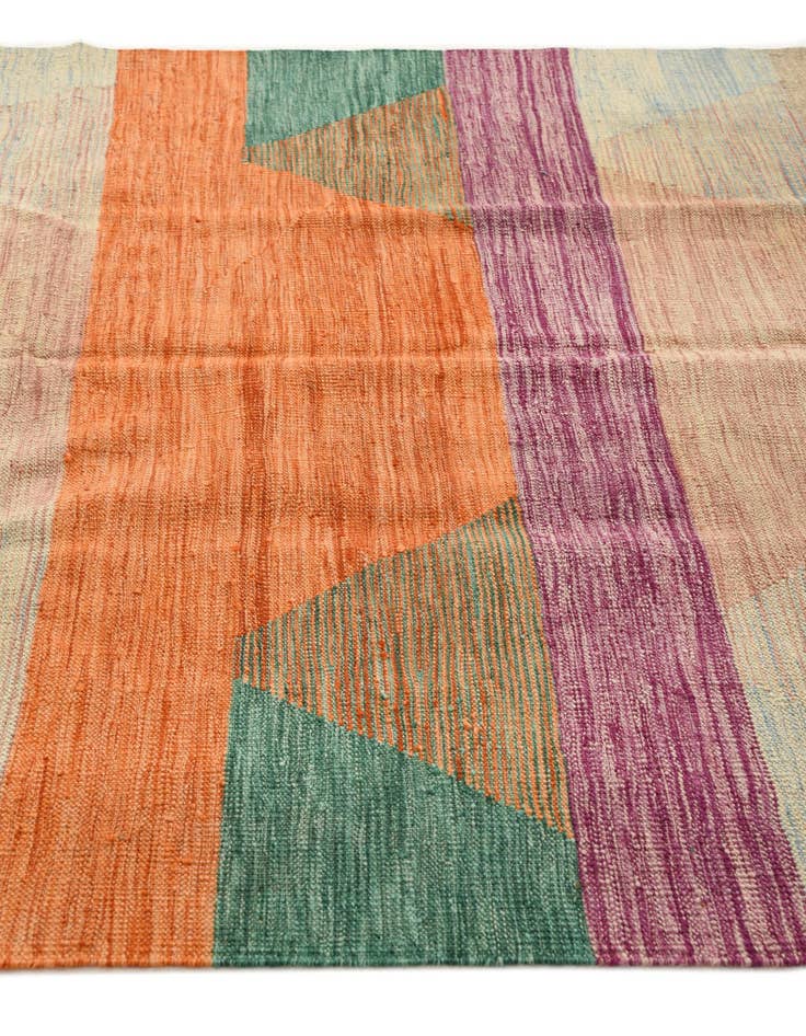Detail image of  4' 11 x 7' 7  Hand Woven Kilim Modern Wool Rug