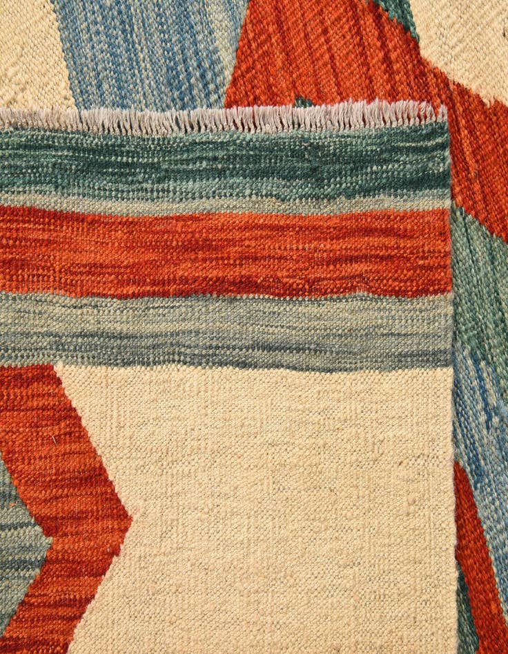 Detail image of  6' 9 x 9' 9  Hand Woven Kilim Modern Wool Rug
