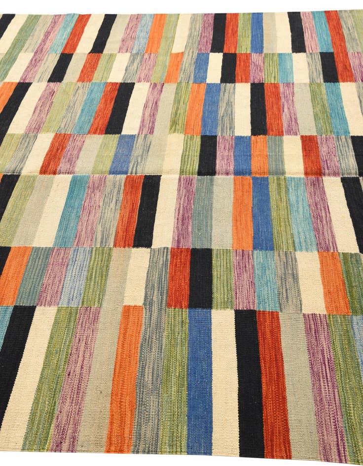 Detail image of  6' 6 x 9' 9  Hand Woven Kilim Modern Wool Rug