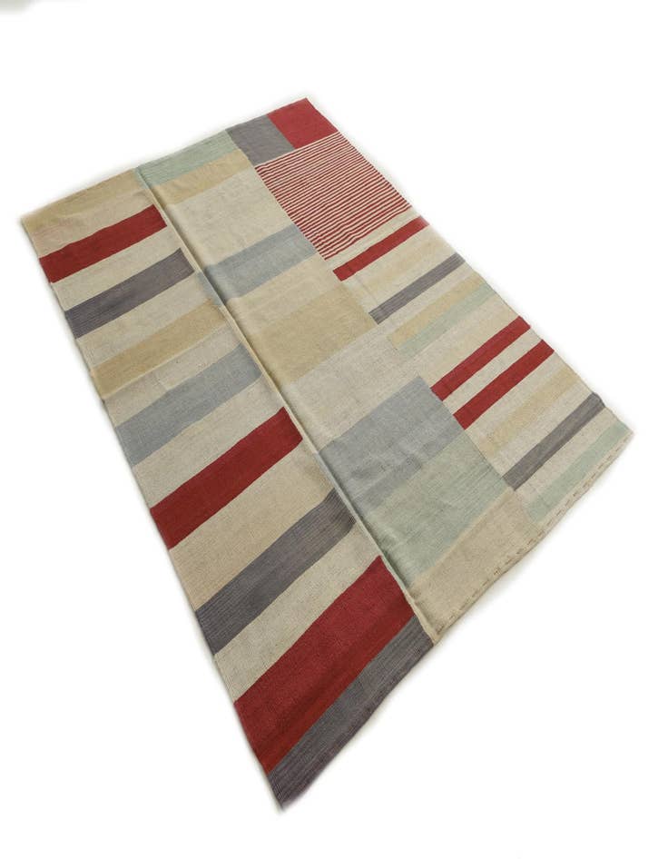 Detail image of  5' 9 x 7' 6  Hand Woven Kilim Modern Wool Rug