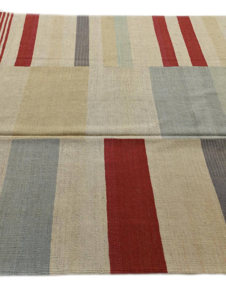 Detail image of  5' 9 x 7' 6  Hand Woven Kilim Modern Wool Rug