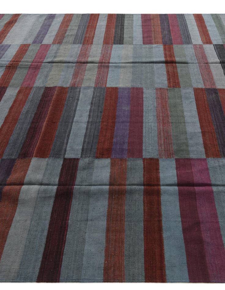 Detail image of  8' 4 x 11' 4  Hand Woven Kilim Modern Wool Rug