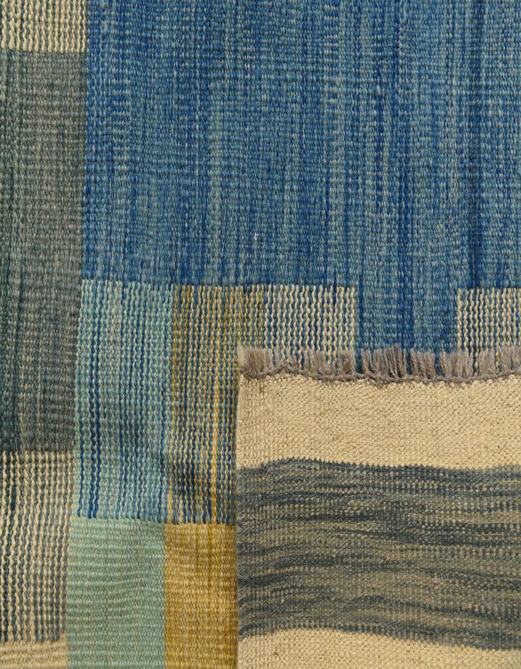 Detail image of  5' x 6' 9  Hand Woven Kilim Modern Wool Rug