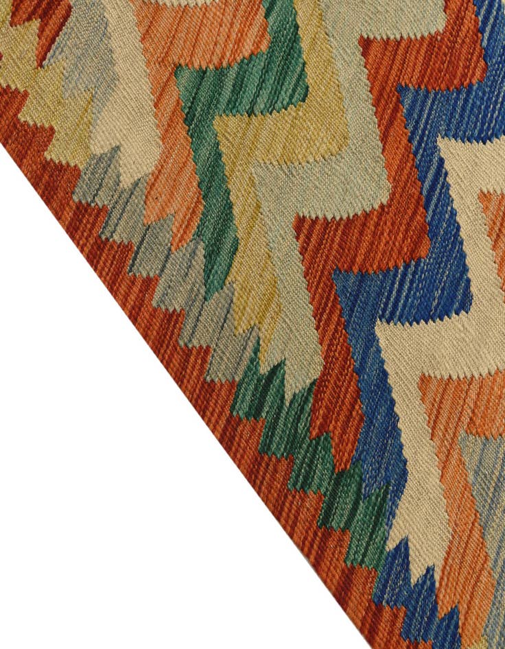 Detail image of  5' 9 x 8'  Hand Woven Kilim Modern Wool Rug