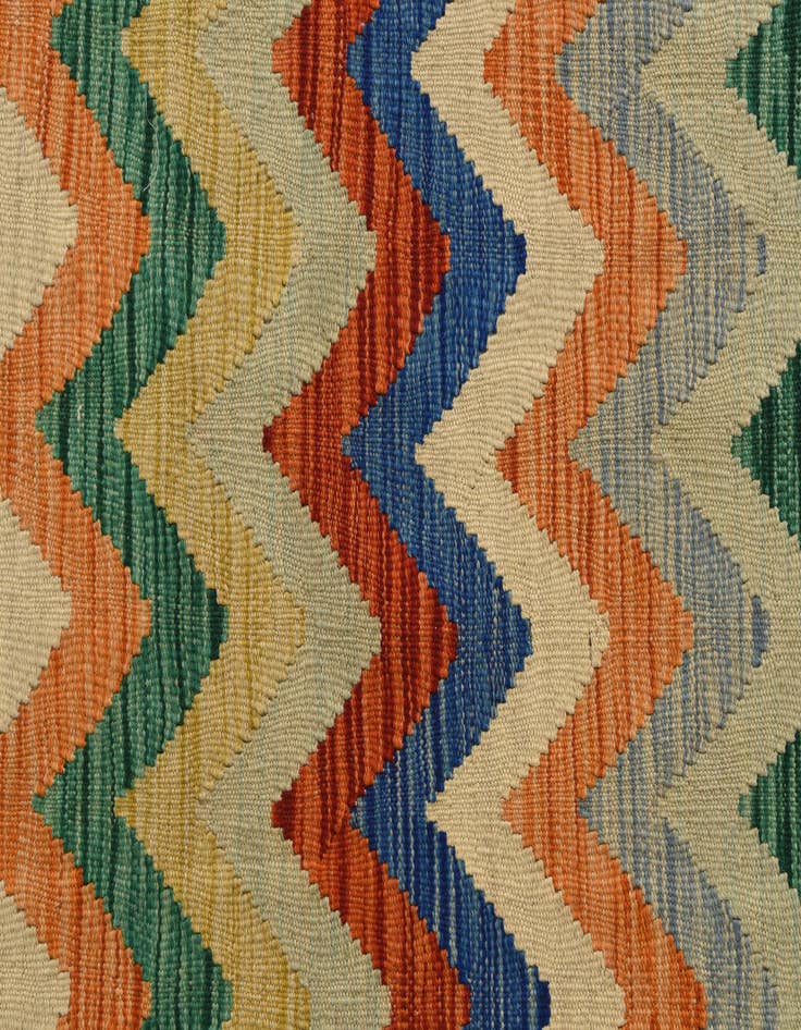 Detail image of  5' 9 x 8'  Hand Woven Kilim Modern Wool Rug