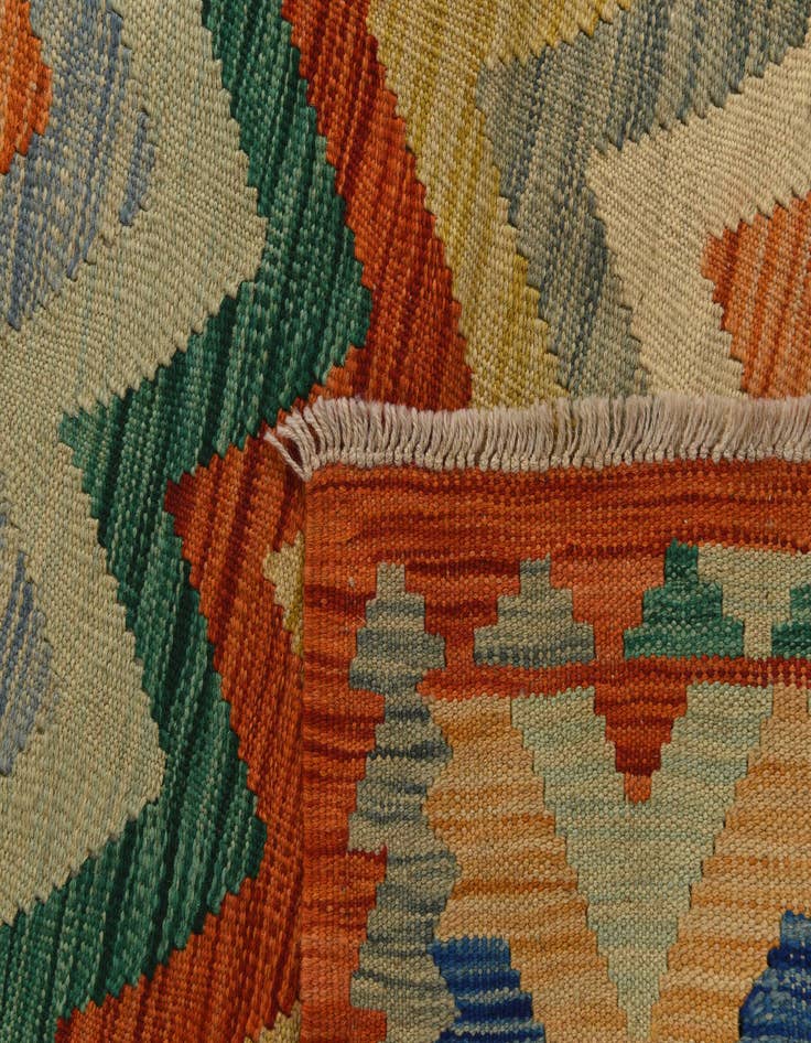 Detail image of  5' 9 x 8'  Hand Woven Kilim Modern Wool Rug