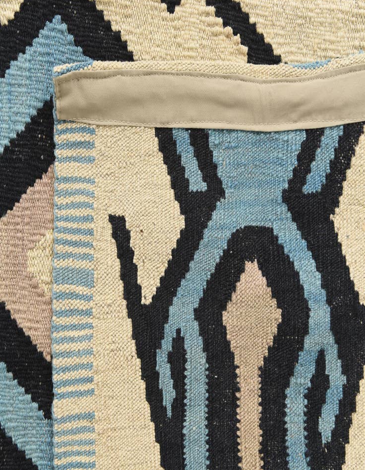 Detail image of  5' 6 x 6' 1  Hand Woven Kilim Modern Wool Rug