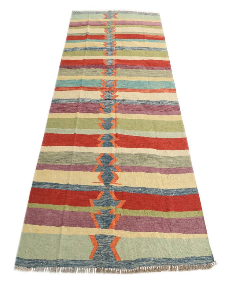 Detail image of  5' 5 x 8' 2  Hand Woven Kilim Modern Wool Rug