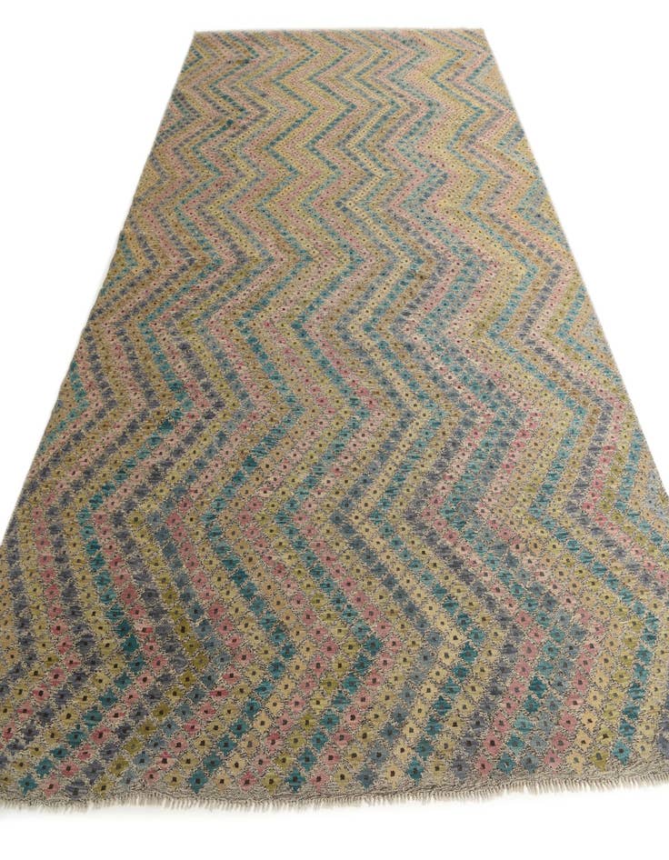 Detail image of  9' 6 x 13' 5  Hand Woven Kilim Modern Wool Rug