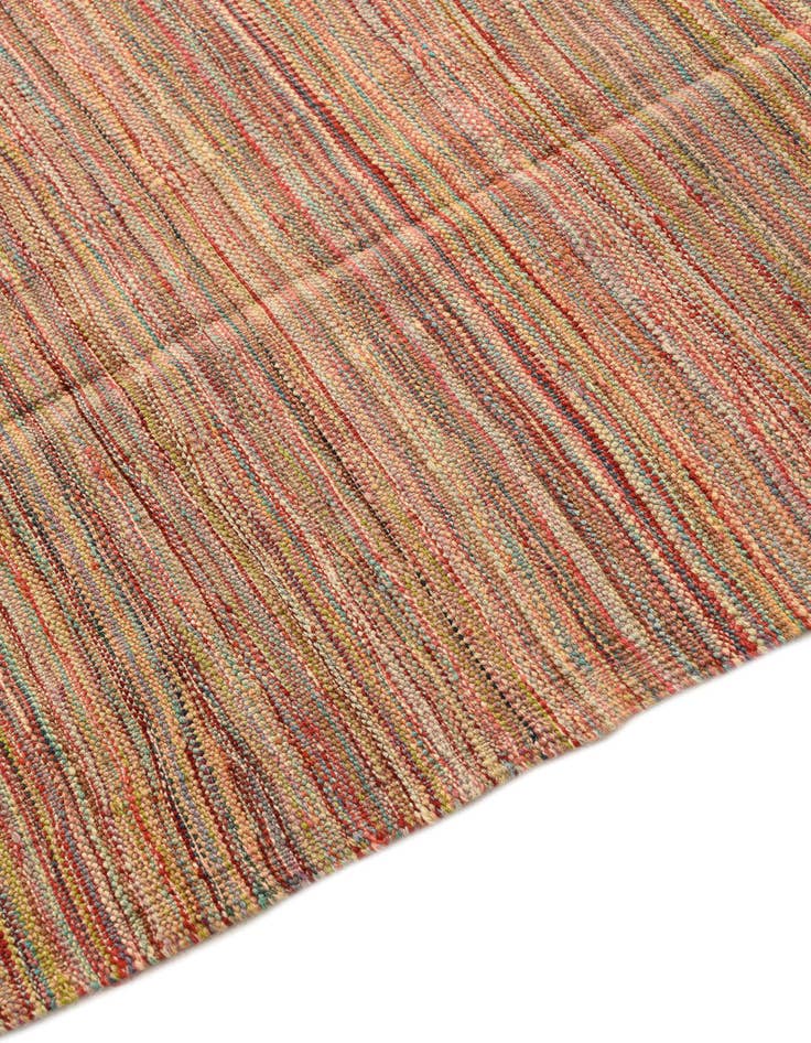 Detail image of  5' 5 x 8'  Hand Woven Kilim Modern Wool Rug