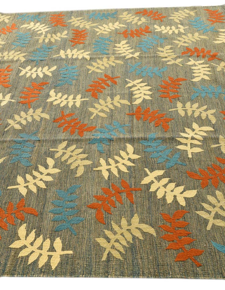 Detail image of  7' 2 x 9' 9  Hand Woven Kilim Modern Rug