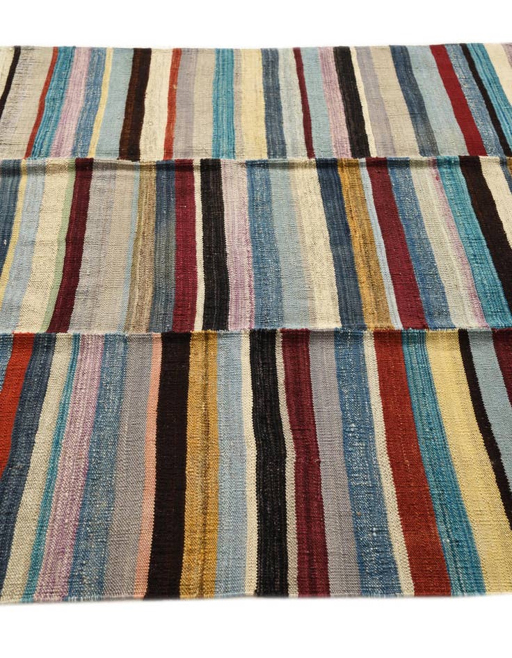 Detail image of  4' 9 x 6' 4  Hand Woven Kilim Modern Wool Rug