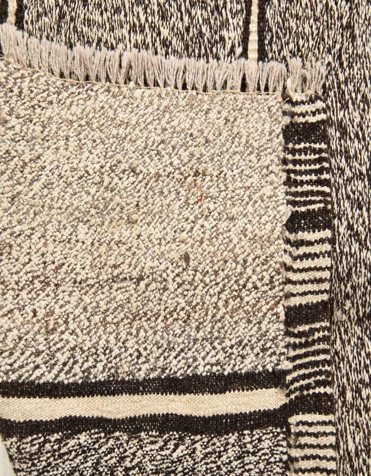Detail image of  6' 10 x 9' 2  Hand Woven Kilim Modern Wool Rug