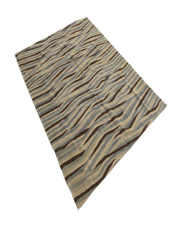 Detail image of  4' 8 x 6'  Hand Woven Kilim Modern Wool Rug