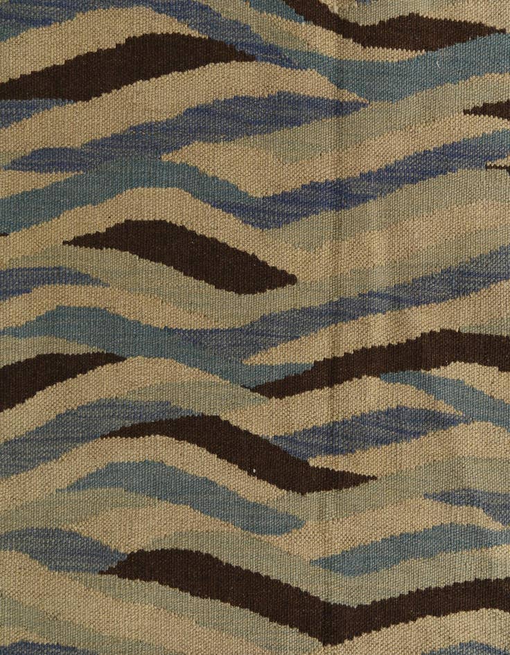 Detail image of  4' 8 x 6'  Hand Woven Kilim Modern Wool Rug