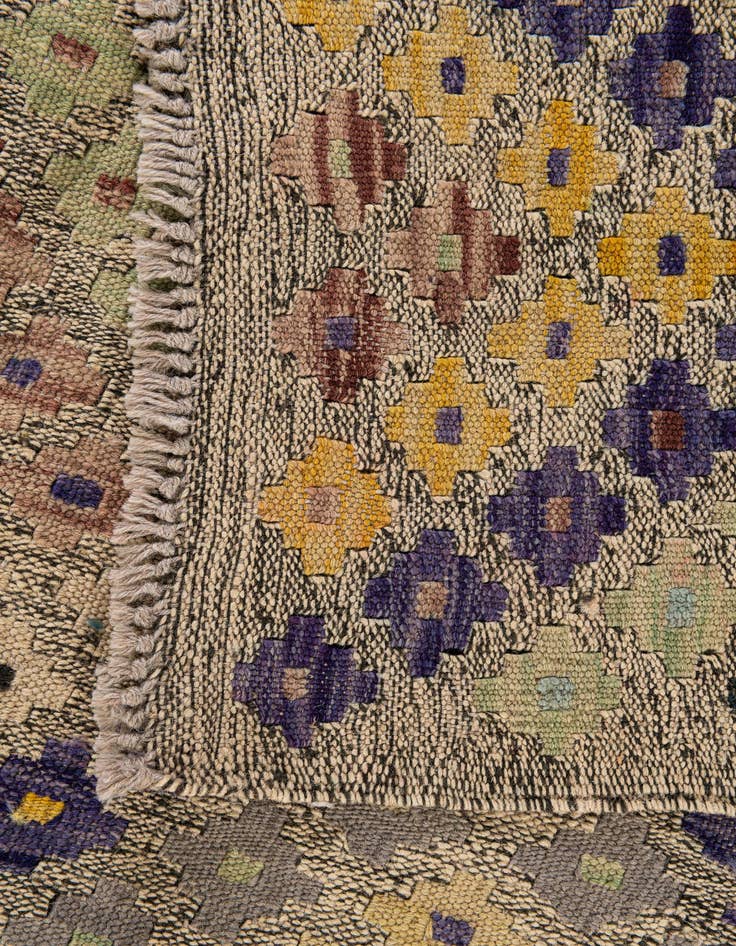 Detail image of  6' 4 x 7' 8  Hand Knotted Kilim Modern Wool Rug